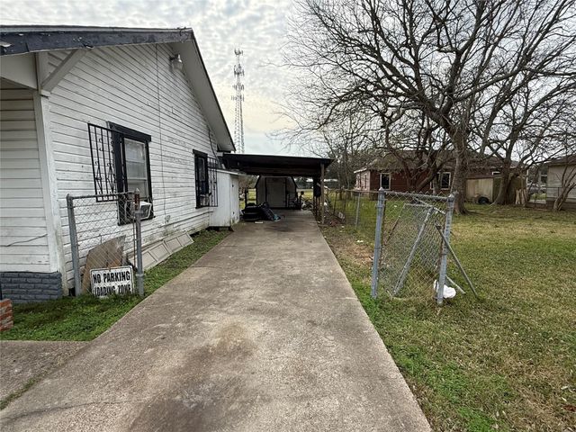 1037 New Orleans Ave Avenue, Port Arthur, TX 77640