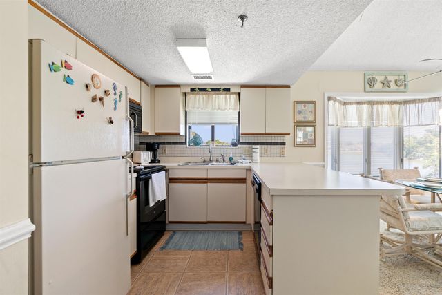 806 Conway St Apt 311, North Myrtle Beach, SC 29582