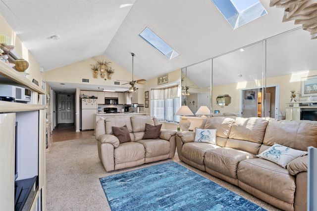 806 Conway St Apt 311, North Myrtle Beach, SC 29582