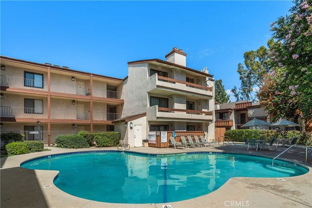 15155 Sherman Way 60, Van Nuys, CA 91405