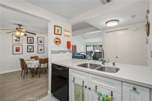 15155 Sherman Way 60, Van Nuys, CA 91405