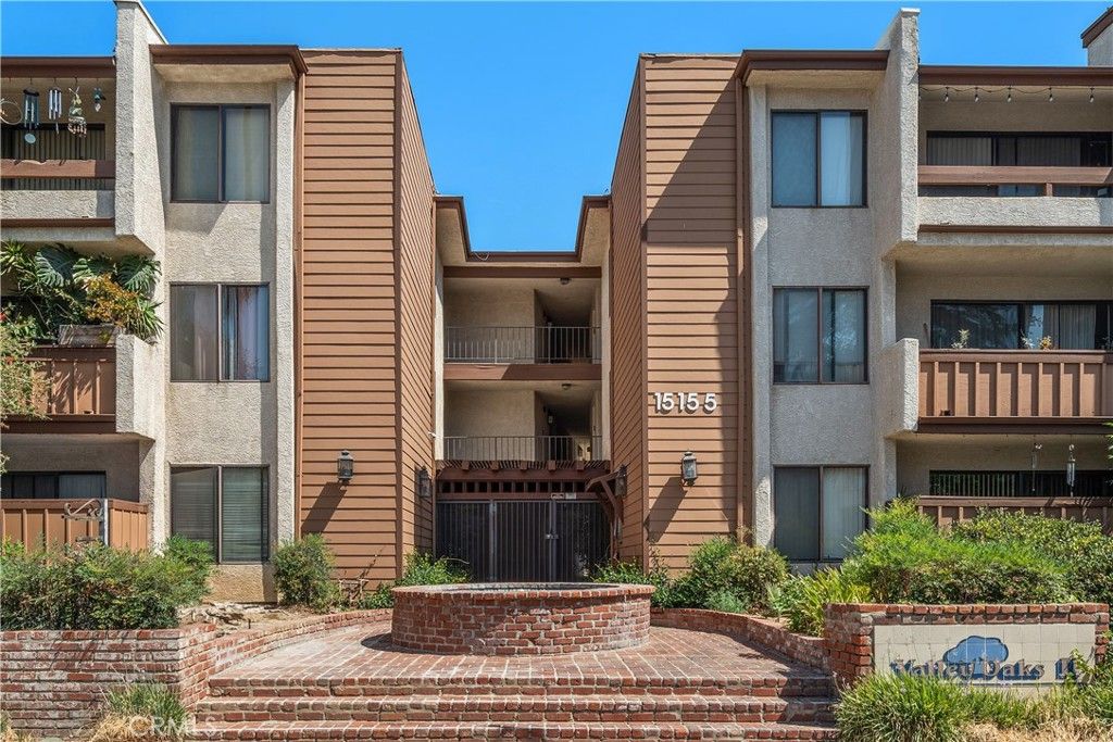 15155 Sherman Way 60, Van Nuys, CA 91405