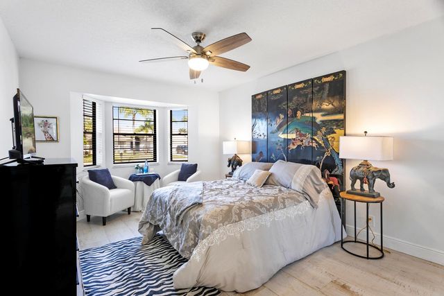 1855 Primrose Lane, Wellington, FL 33414