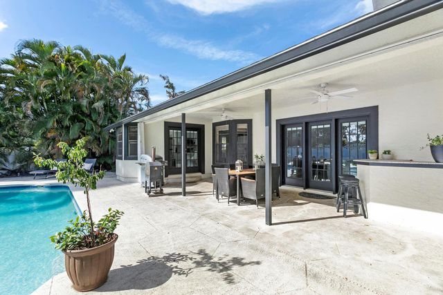 1855 Primrose Lane, Wellington, FL 33414