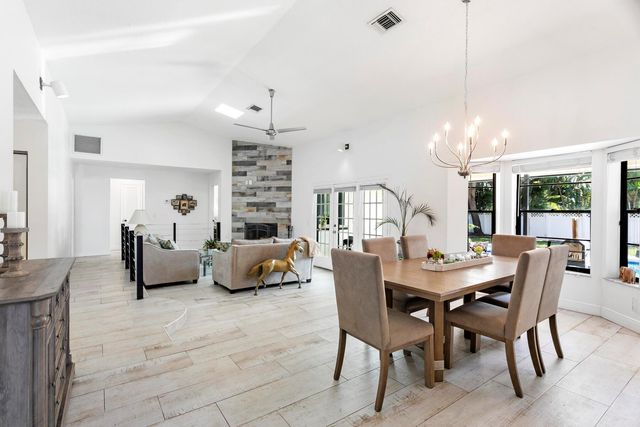 1855 Primrose Lane, Wellington, FL 33414