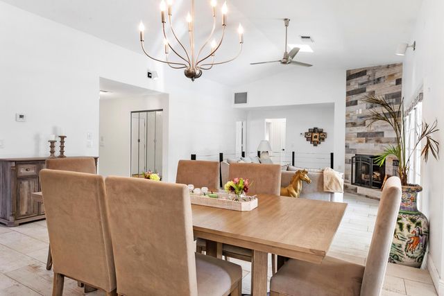 1855 Primrose Lane, Wellington, FL 33414