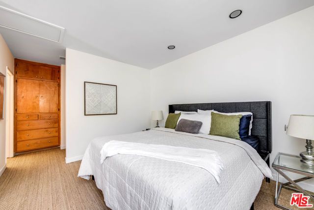 712 S Citrus Avenue, Los Angeles, CA 90036