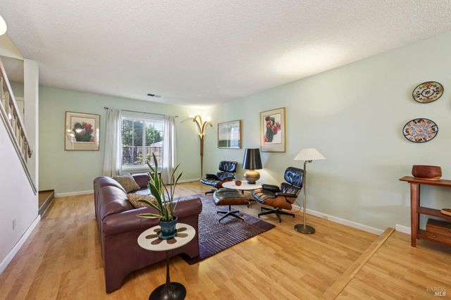 172 Easson Ct, Vallejo, CA 94591