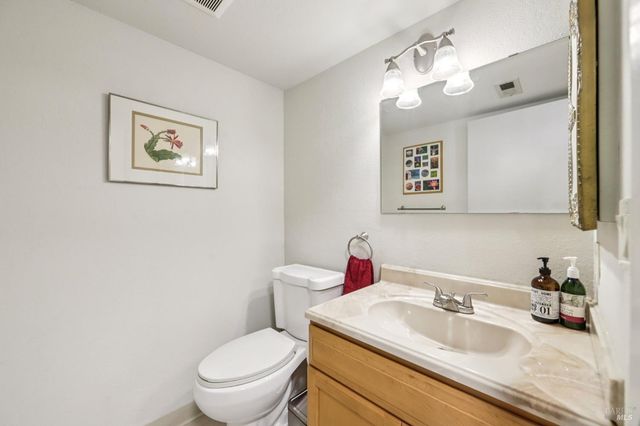 172 Easson Ct, Vallejo, CA 94591