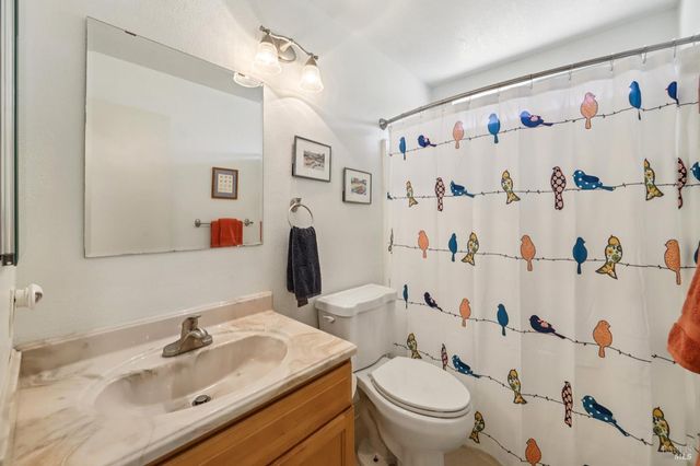 172 Easson Ct, Vallejo, CA 94591