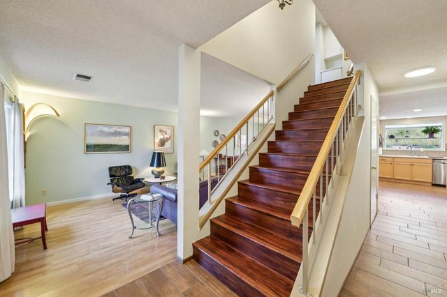 172 Easson Ct, Vallejo, CA 94591