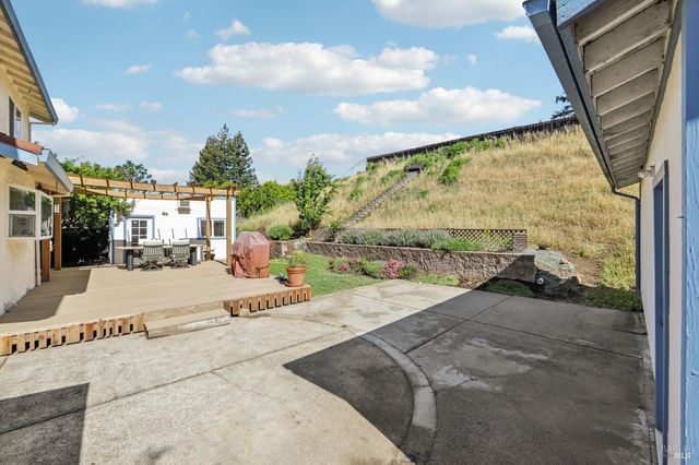 172 Easson Ct, Vallejo, CA 94591