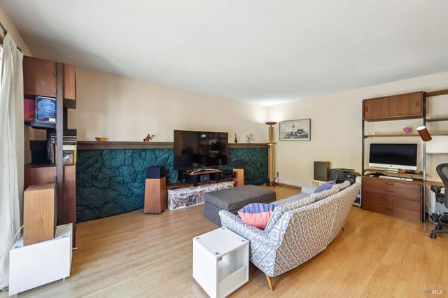 172 Easson Ct, Vallejo, CA 94591