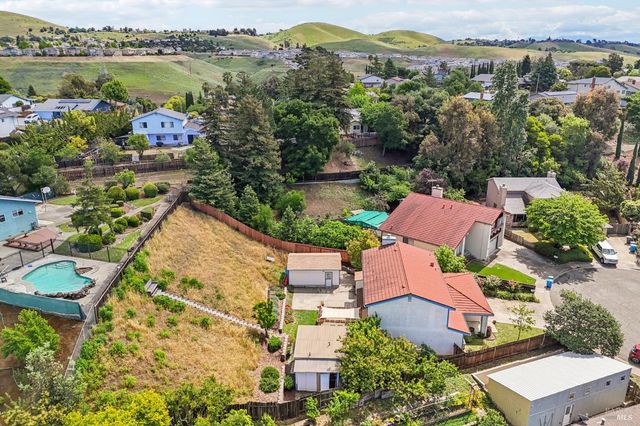 172 Easson Ct, Vallejo, CA 94591