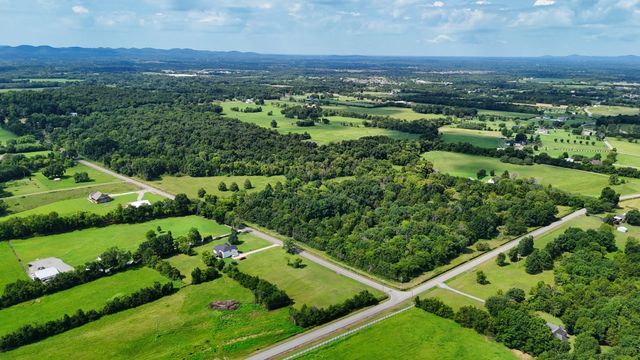 5 Cedar Grove Rd, Murfreesboro, TN 37127
