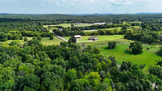 5 Cedar Grove Rd, Murfreesboro, TN 37127