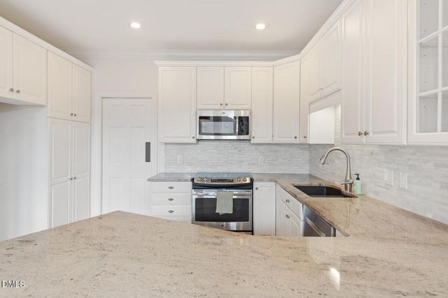 200 Kellygreen Court, Rolesville, NC 27571