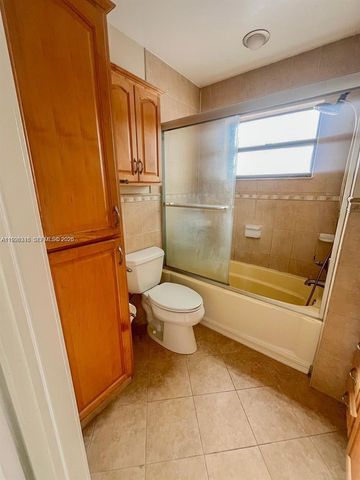 5249 W 24th Ct 5249, Hialeah, FL 33016