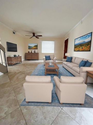 5249 W 24th Ct 5249, Hialeah, FL 33016