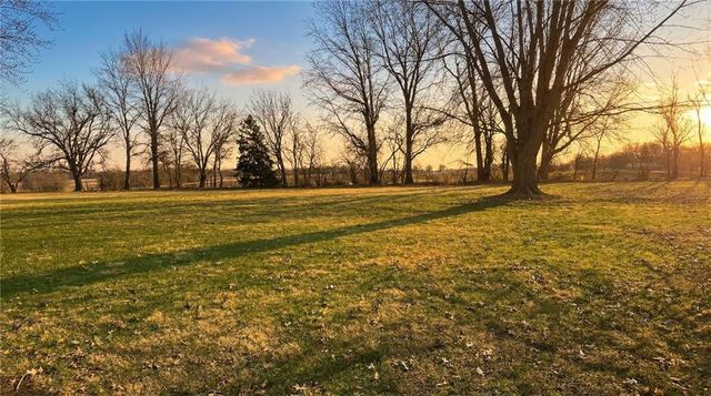 205 N Macon Street, Meadville, MO 64659