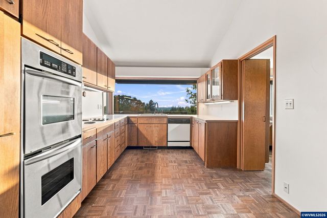 3225 Azalea Dr S, Salem, OR 97302