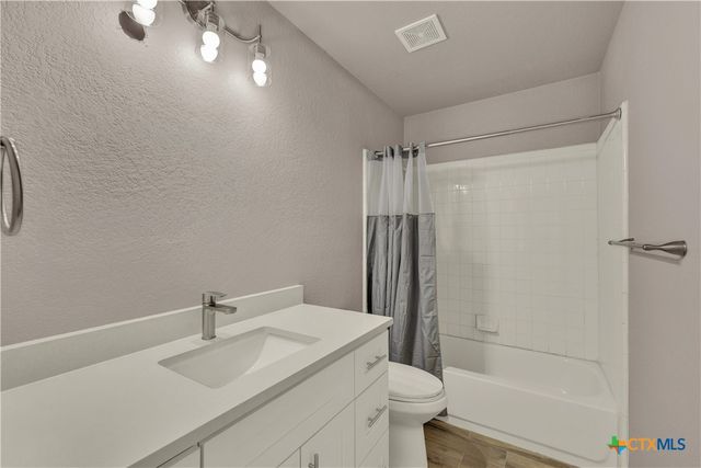 104 Grant Way, Kyle, TX 78640