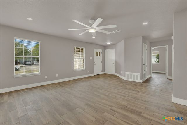 104 Grant Way, Kyle, TX 78640