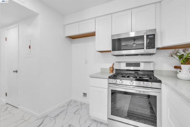 403 Olympus 7, Hercules, CA 94547
