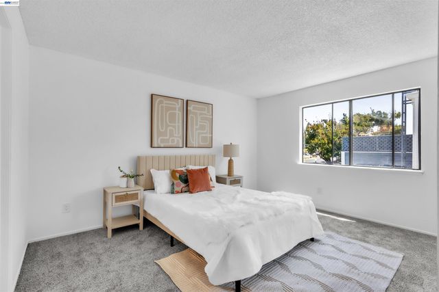 403 Olympus 7, Hercules, CA 94547
