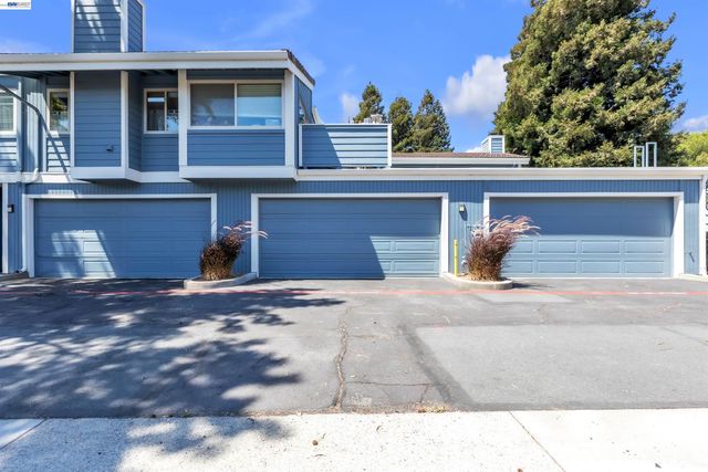 403 Olympus 7, Hercules, CA 94547