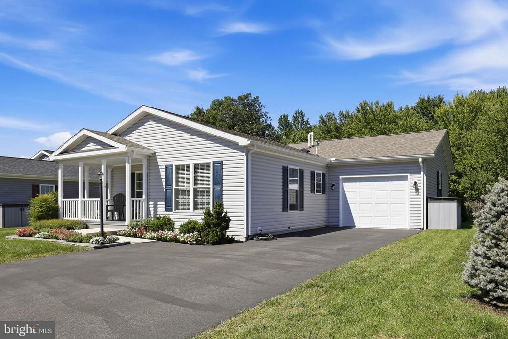 29 SANDPIPER DR, BECHTELSVILLE, PA 19505 — exterior