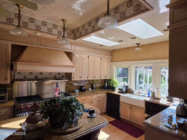 310 Mountain Street, Carson City, NV 89703