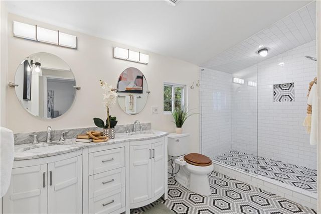 645 Lexington Avenue SW, Atlanta, GA 30310