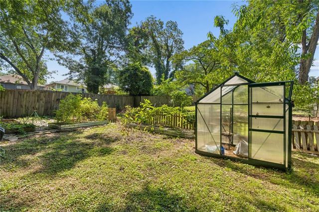 645 Lexington Avenue SW, Atlanta, GA 30310