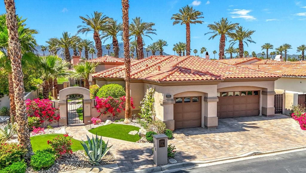 351 Tomahawk Drive, Palm Desert, CA 92211