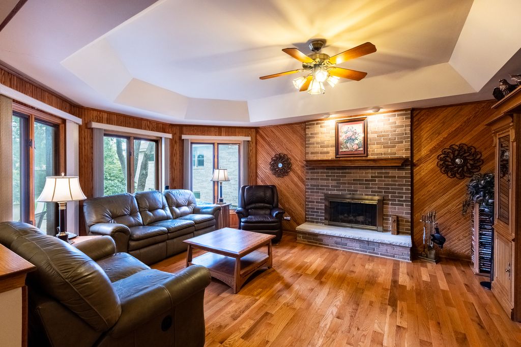 855 63rd Street, La Grange Highlands, IL 60525 — photo 3