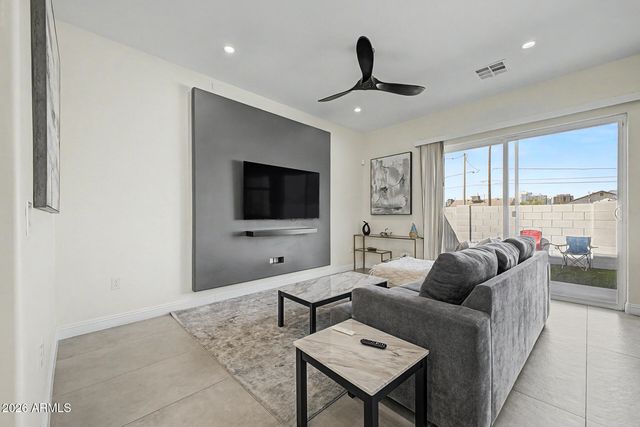 1344 E POLK Street B, Phoenix, AZ 85006