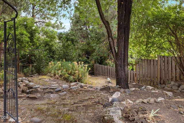 363 E Hersey Street, Ashland, OR 97520
