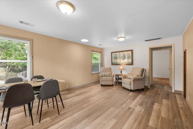 363 E Hersey Street, Ashland, OR 97520