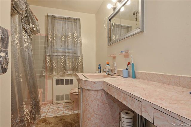 13514 220th Street, Laurelton, NY 11413