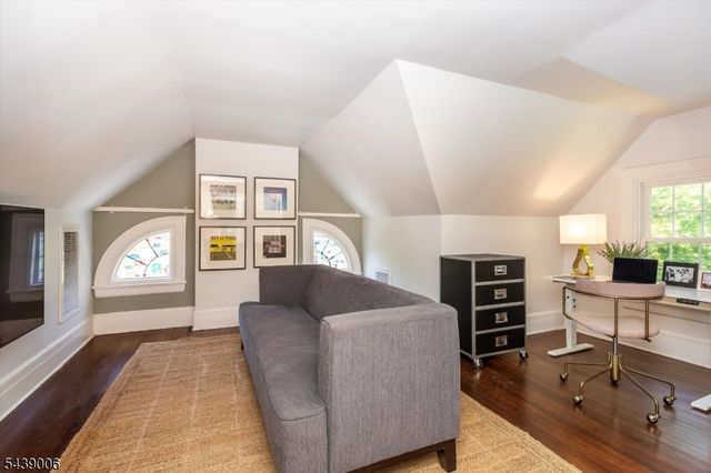 8 Summit St, Glen Ridge Boro Twp., NJ 07028