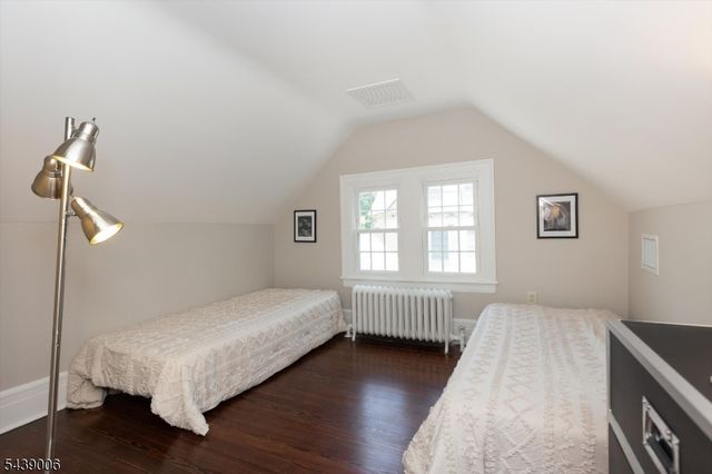8 Summit St, Glen Ridge Boro Twp., NJ 07028