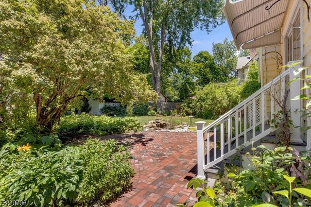 8 Summit St, Glen Ridge Boro Twp., NJ 07028