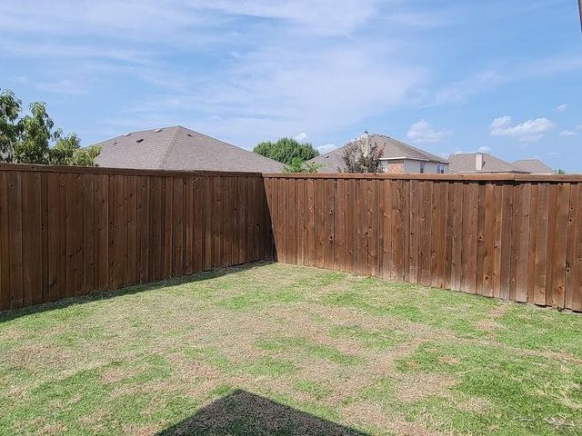 130 Meadow Crest Drive, Princeton, TX 75407