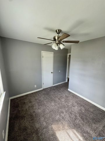 4006 Mcewen Drive NW, Huntsville, AL 35810