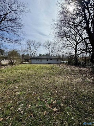 4006 Mcewen Drive NW, Huntsville, AL 35810