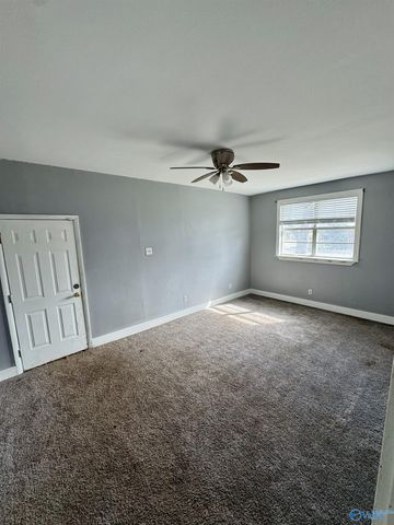 4006 Mcewen Drive NW, Huntsville, AL 35810