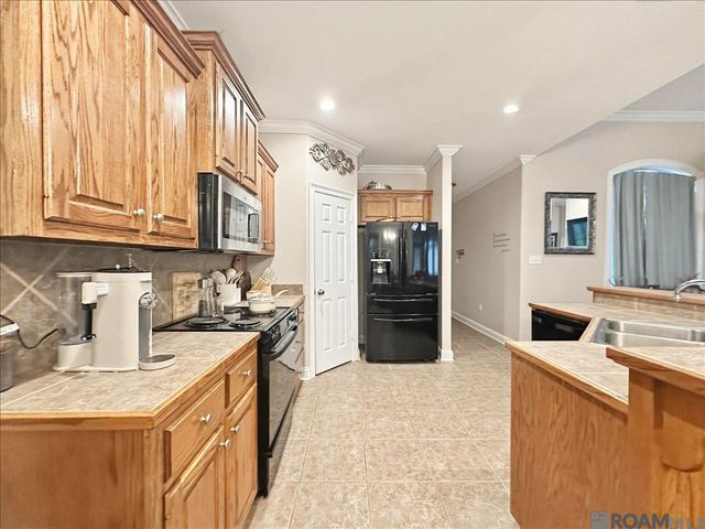 33902 Renee Dr, Denham Springs, LA 70706