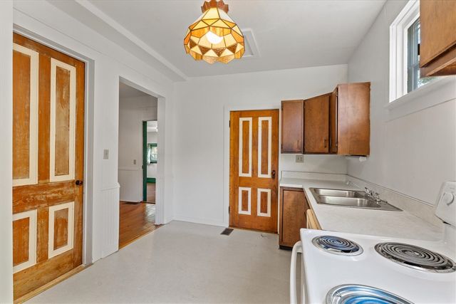 408 E Water Street, Cassopolis, MI 49031