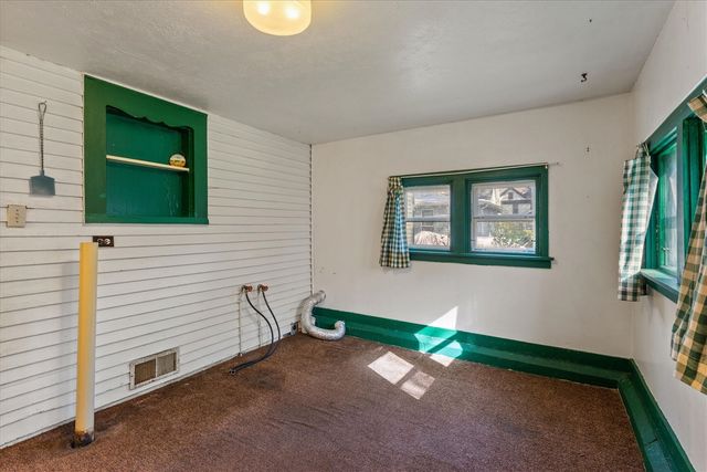 408 E Water Street, Cassopolis, MI 49031